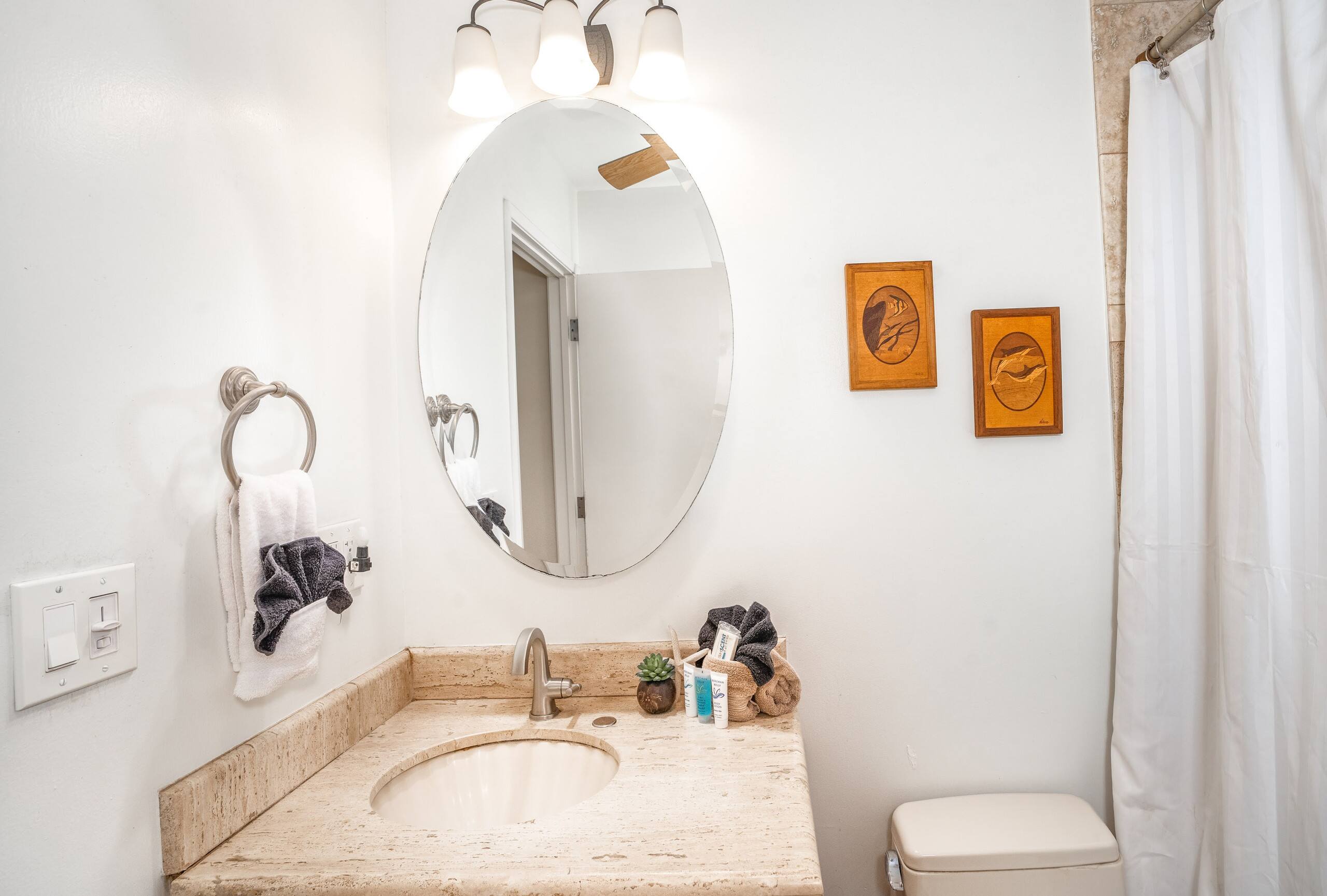 Oceanfront, Panoramic View, A/C, Free Wifi LEI205 - Image 25