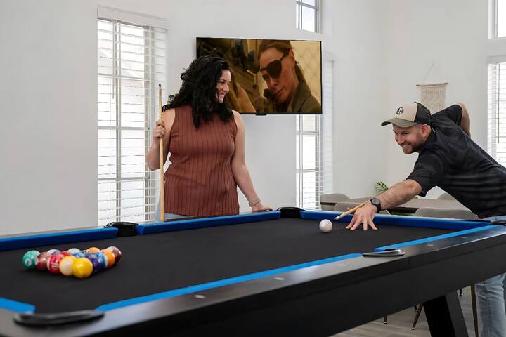 Vegas Haven Pool Spa Game Room gallery image 2