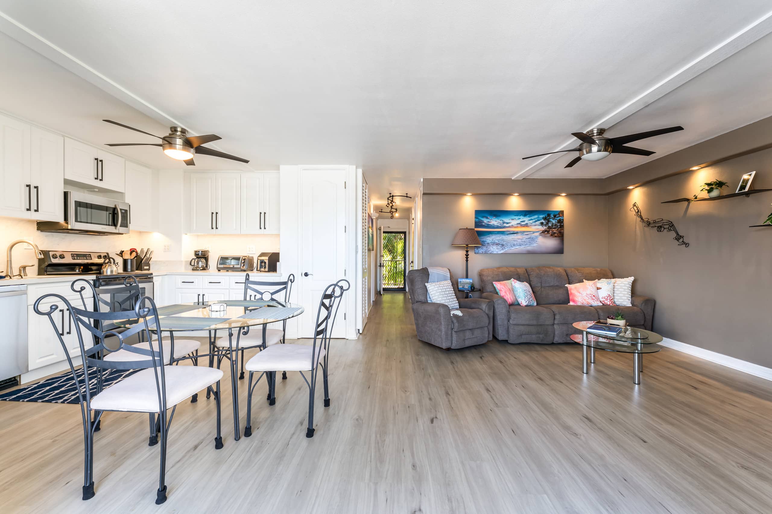 Condo in Kihei · ★4.83 · 2 bedrooms · 2 beds · 2 baths - Image 2