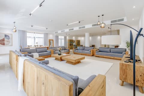 Sea/Mountain View 6BR+M | Heated Pool+BBQ Area