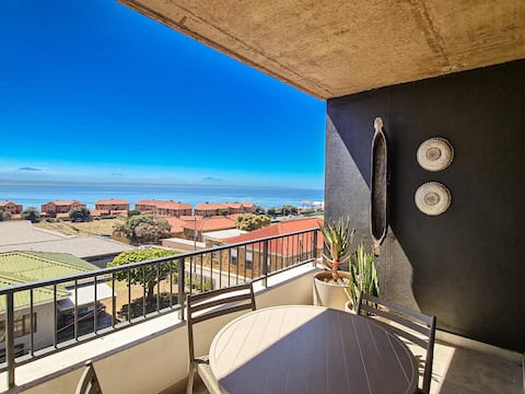 Ocean Calm @ Mossel Cove Unit 303