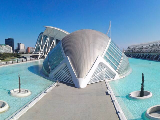Aqua Suites Ciudad de las Artes II. WiFi+A/+6 Pax gallery image 2