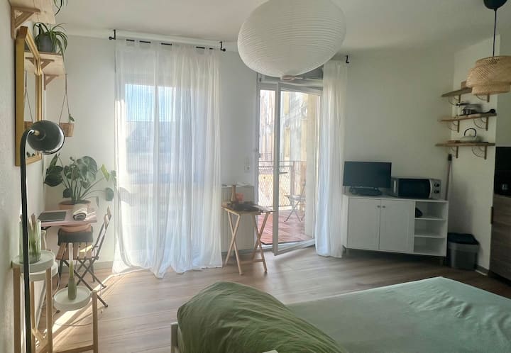 Studio Agréable Pour 2 Personnes - Marseille