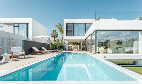Campanario Villa | Front Golf Pool Jacuzzi