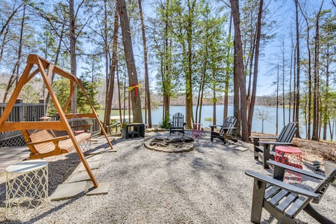 Lake Hartwell Haven w/ Boat Dock in Westminster!
