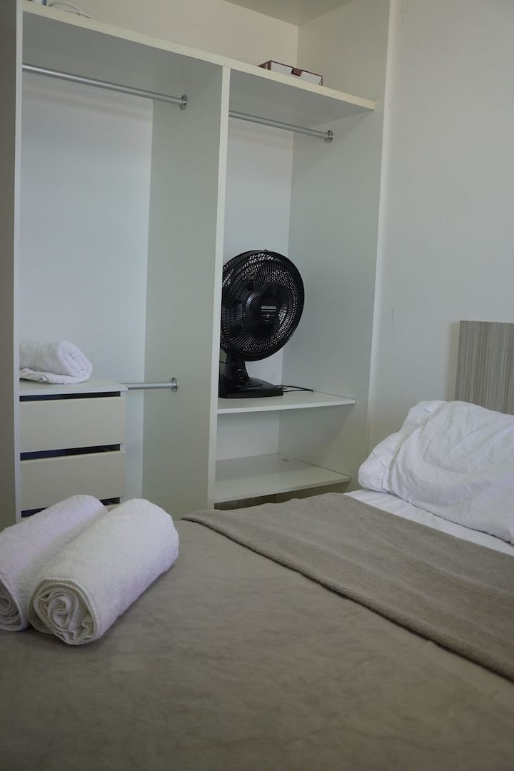 Foto de todo o quarto