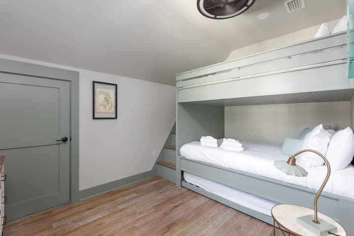 Dormitorio 6 del segundo piso 