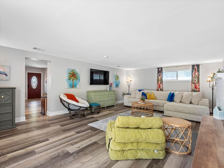 Charming 3 Bed Home With Heated Pool In Lakeland - Lakeland, FL