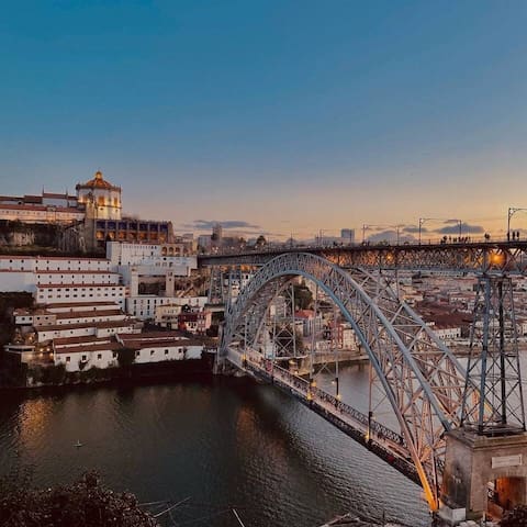 House Steps from Porto’s Best Attractions