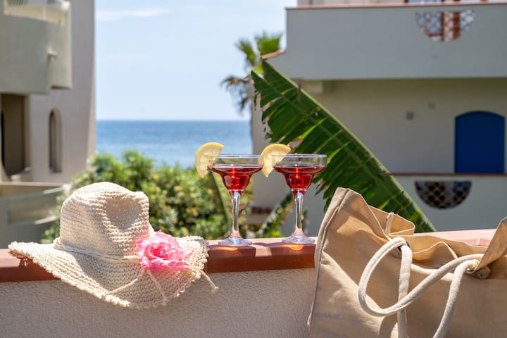 Casa Carlotta - Seafront Apartment - Taormina