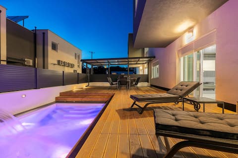 Villa Franka with pool near Medulin