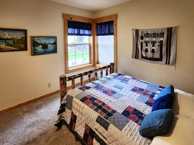 Eagle Crest Resort managed Airbnb listing 1