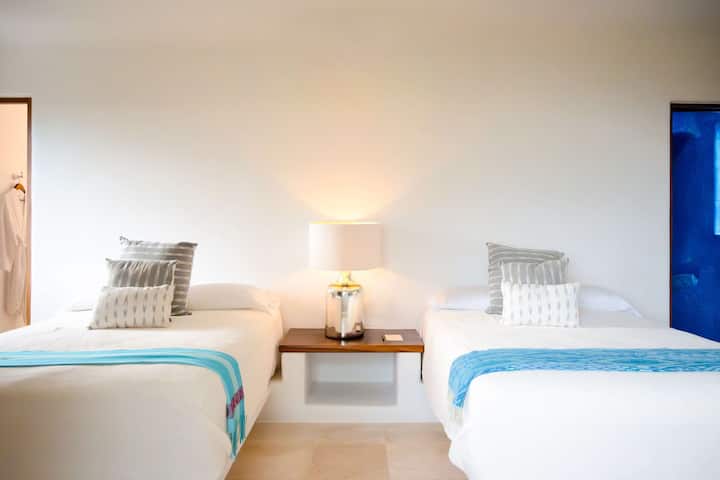 Спалня 3 (кула) - 2 двойни легла