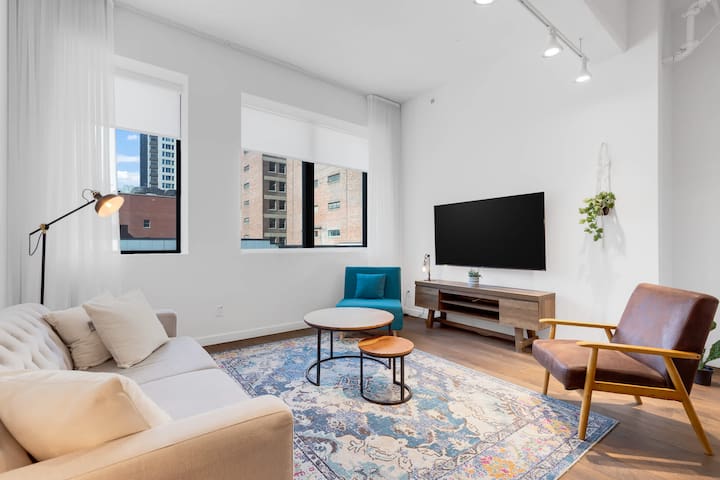 Mercer Downtown|2BDRS-2BA|6 Guests
