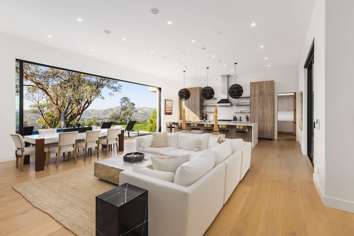 غرفة المعيشة