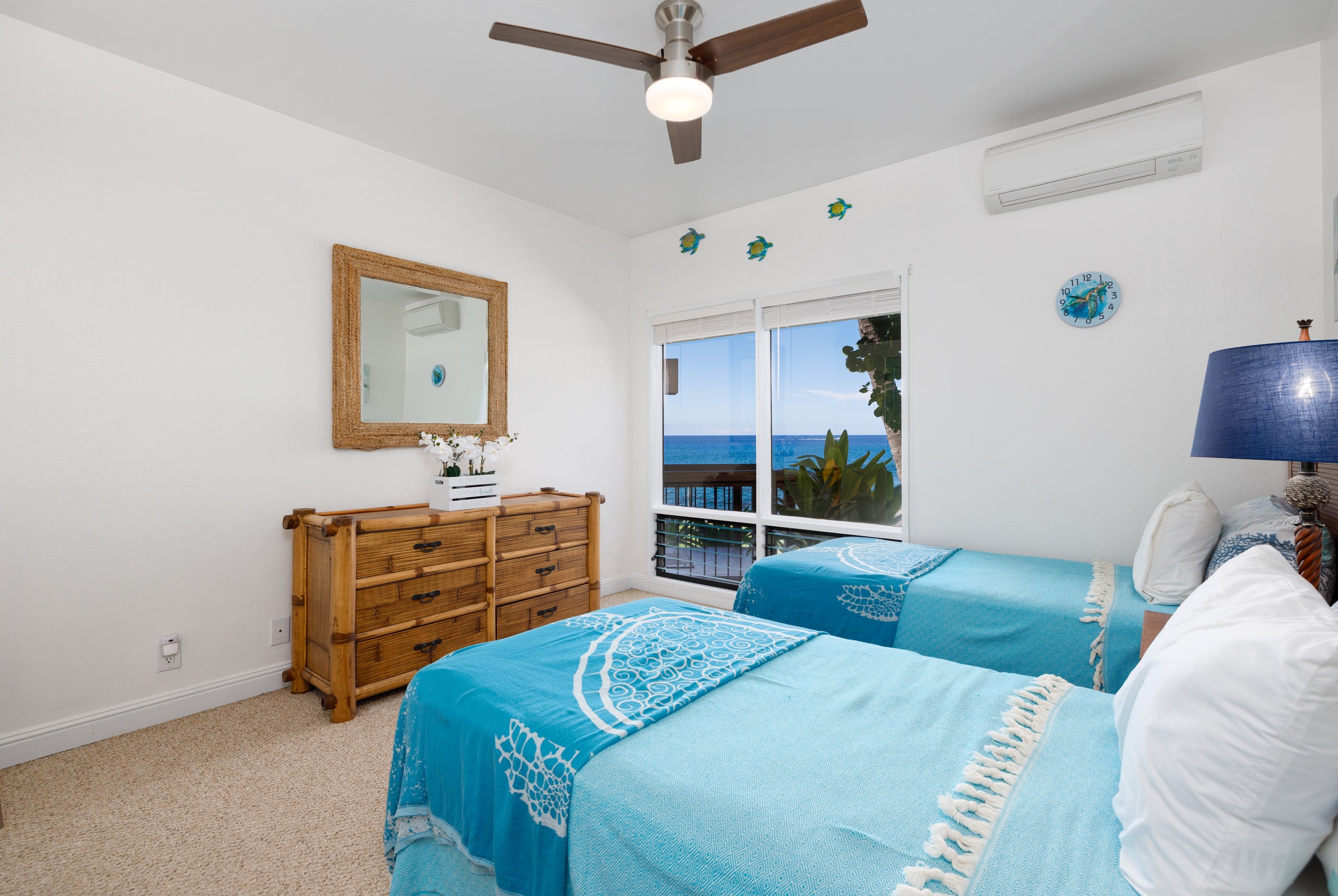 Condo in Kailua-Kona · ★4.89 · 2 bedrooms · 4 beds · 2 baths - Image 16