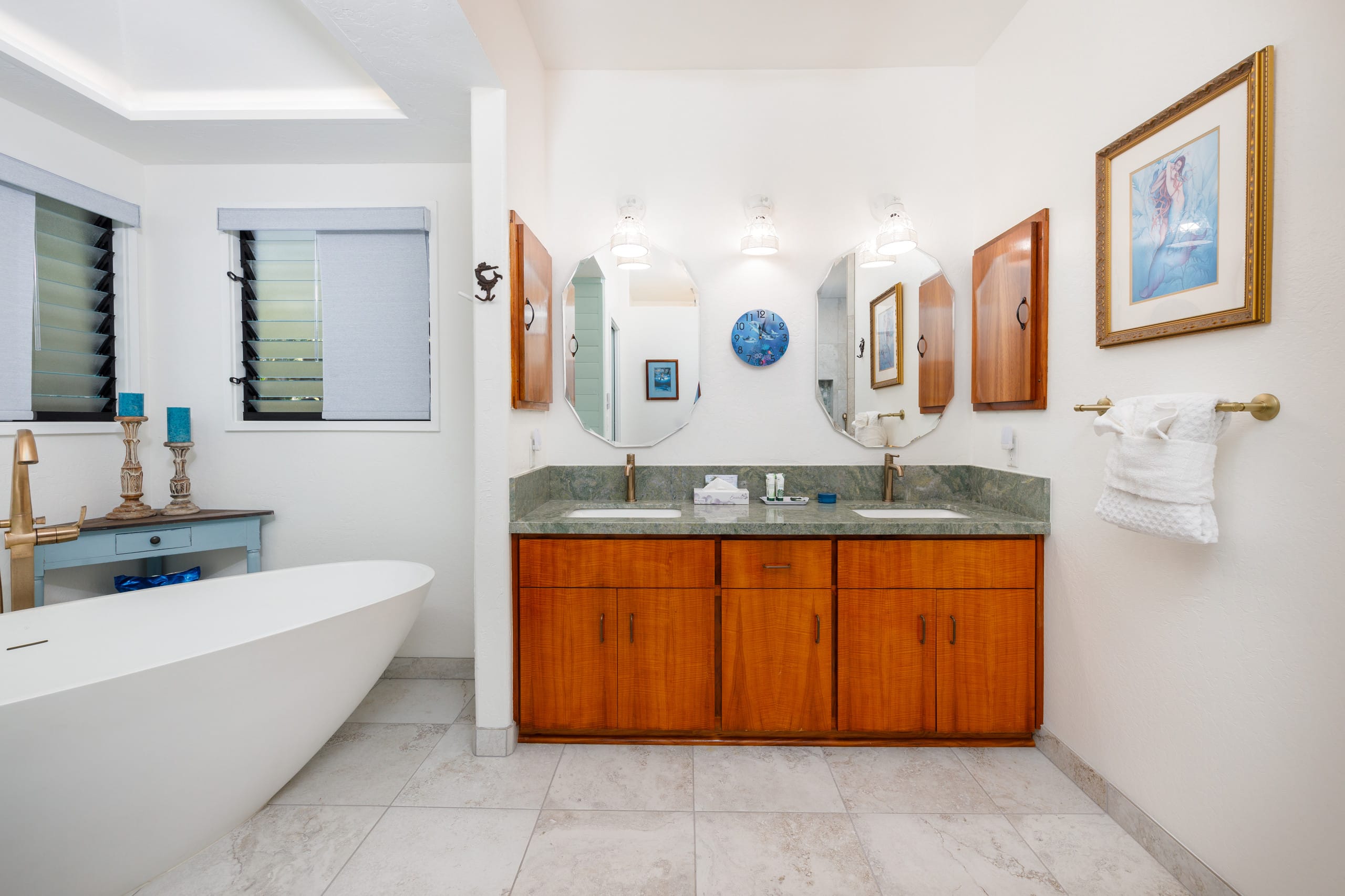 Condo in Kailua-Kona · ★4.89 · 2 bedrooms · 4 beds · 2 baths - Image 26