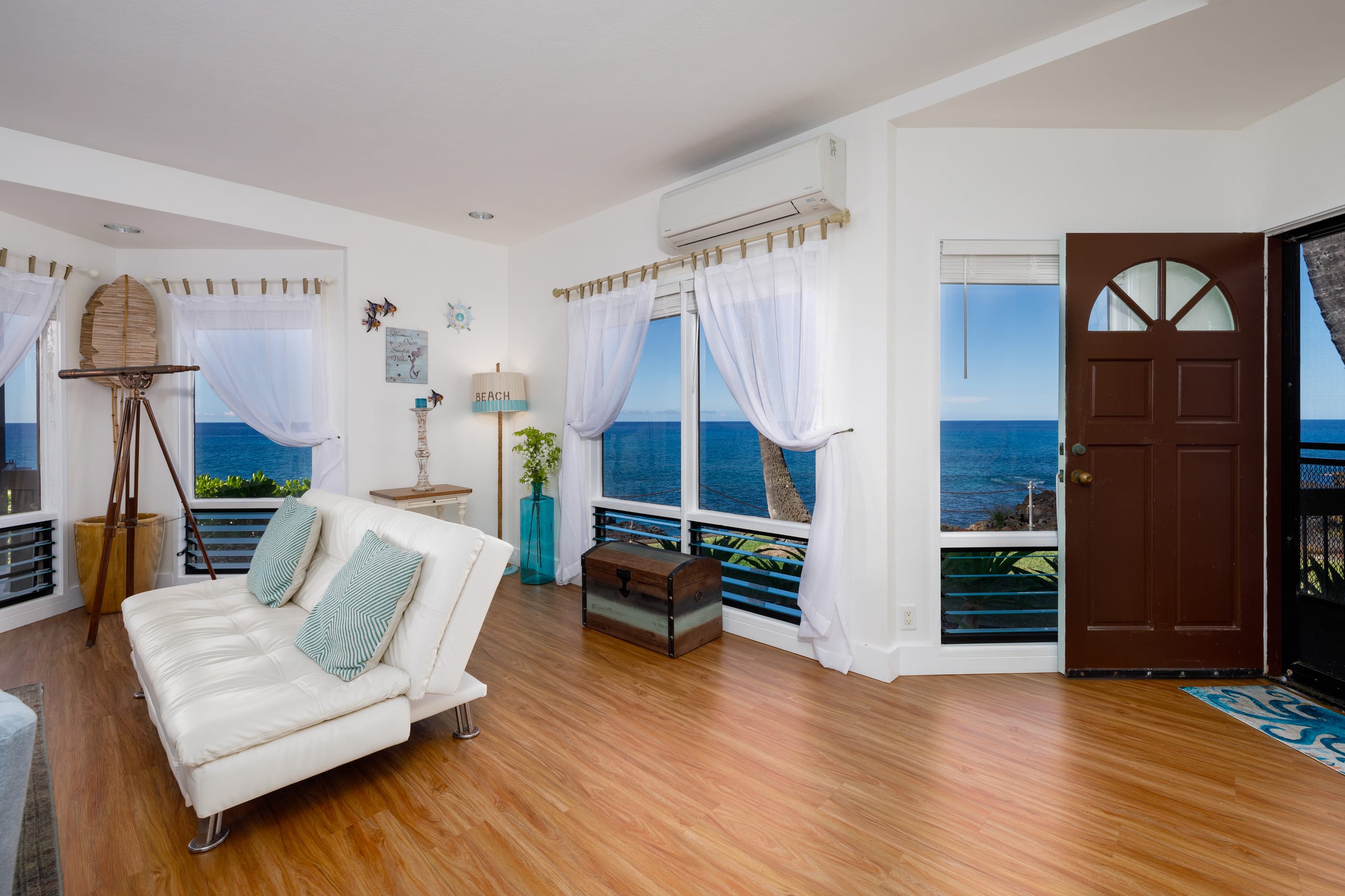 Condo in Kailua-Kona · ★4.89 · 2 bedrooms · 4 beds · 2 baths - Image 3