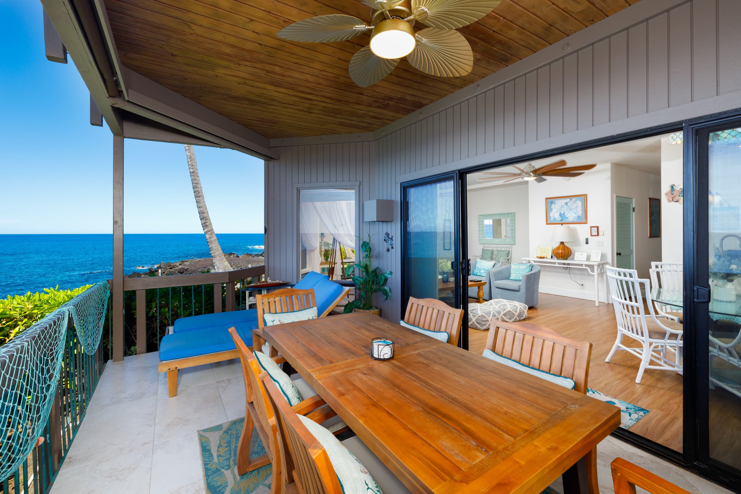 Condo in Kailua-Kona · ★4.89 · 2 bedrooms · 4 beds · 2 baths - Image 10