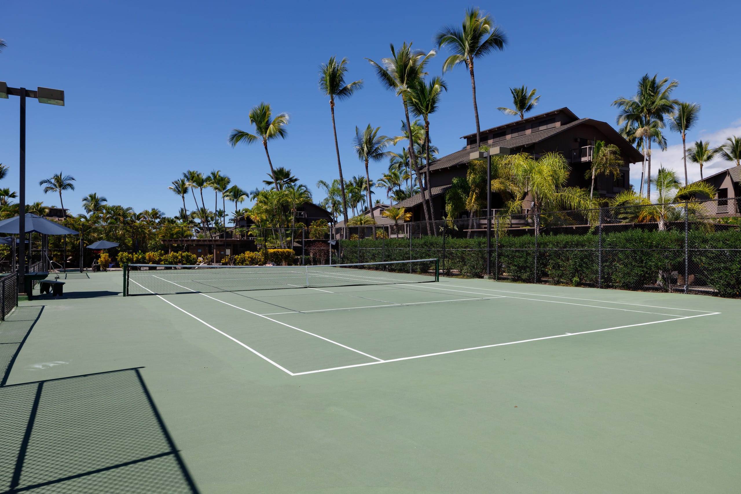 Condo in Kailua-Kona · ★4.89 · 2 bedrooms · 4 beds · 2 baths - Image 30