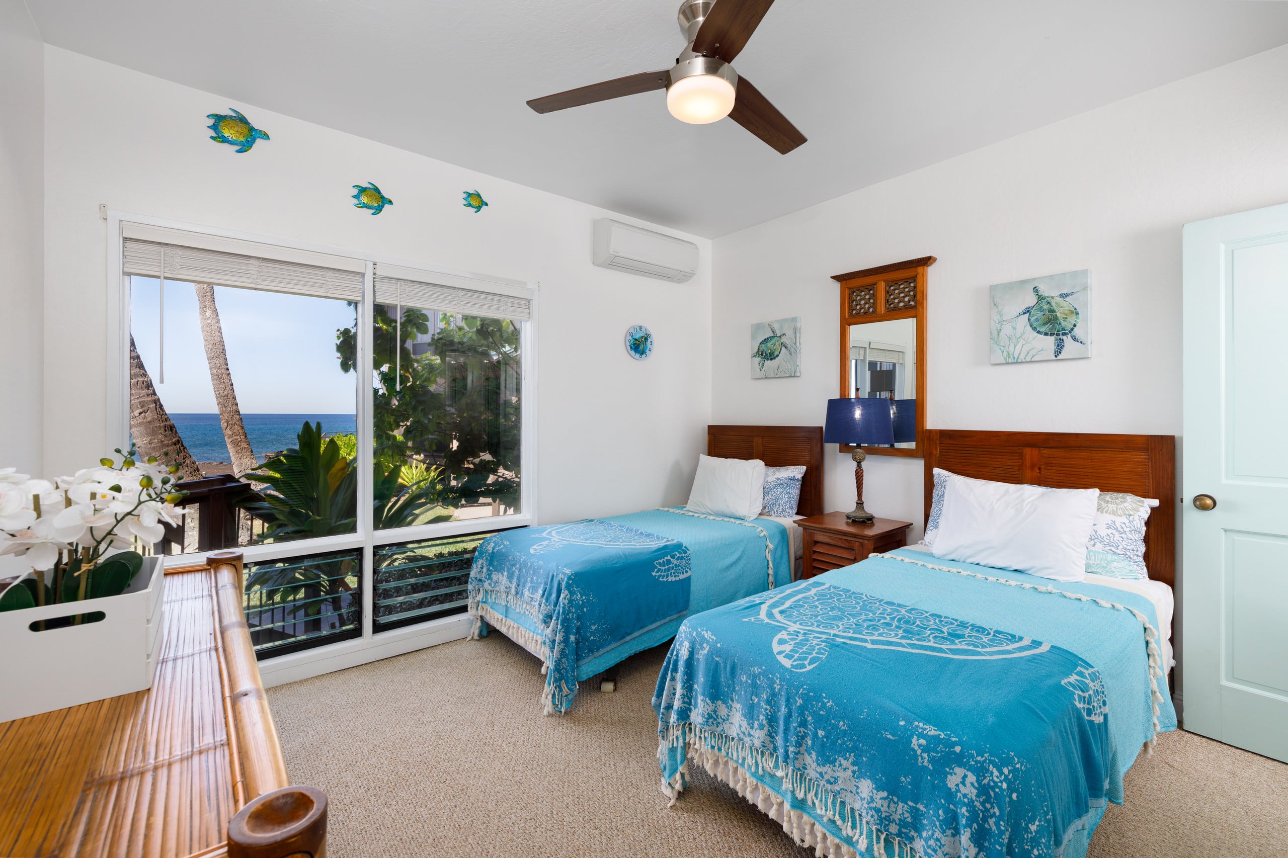Condo in Kailua-Kona · ★4.89 · 2 bedrooms · 4 beds · 2 baths - Image 15