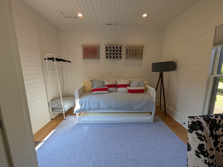 Bonus bedroom with twin day bed. Includes a twin trundle.