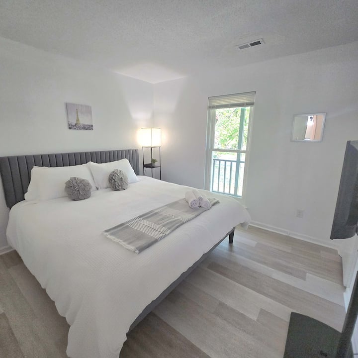 Dormitorio 1 con cama tamaño king