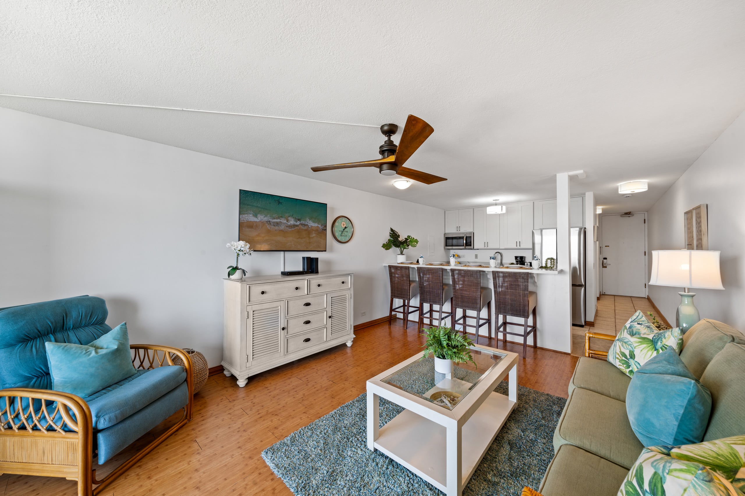 Condo in Lahaina · ★4.17 · 1 bedroom · 2 beds · 1 bath - Image 8