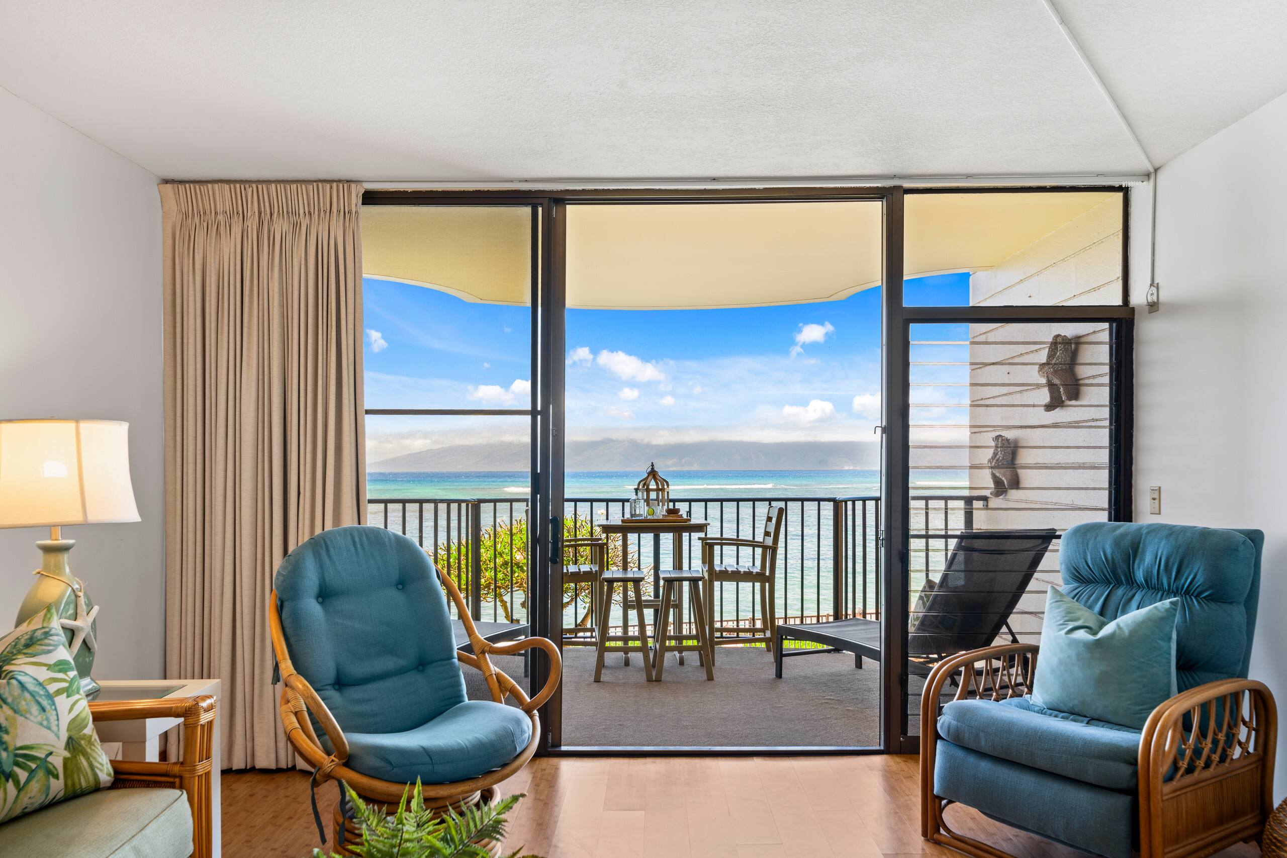 Condo in Lahaina · ★4.17 · 1 bedroom · 2 beds · 1 bath - Image 3