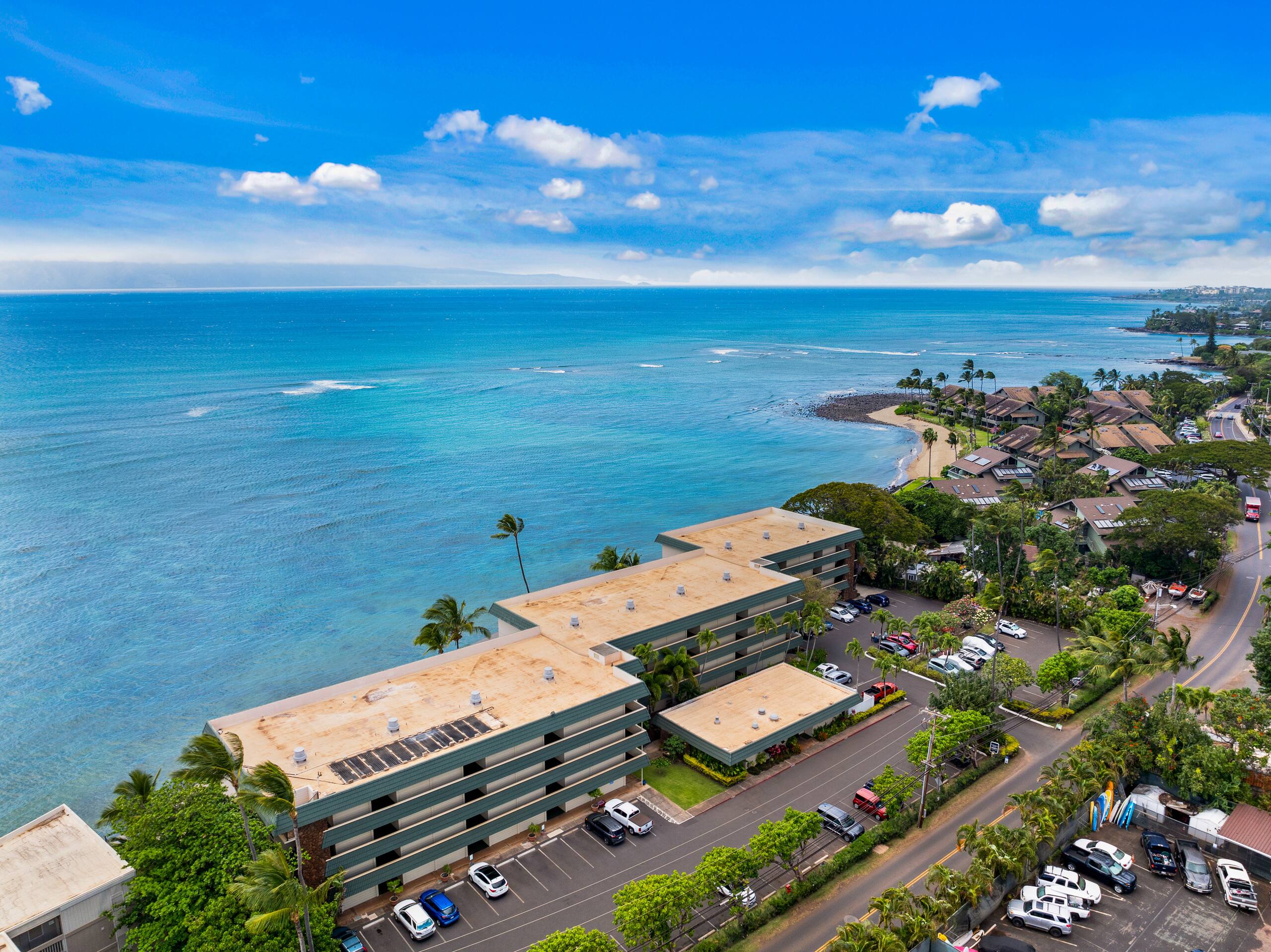 Condo in Lahaina · ★4.17 · 1 bedroom · 2 beds · 1 bath - Image 33