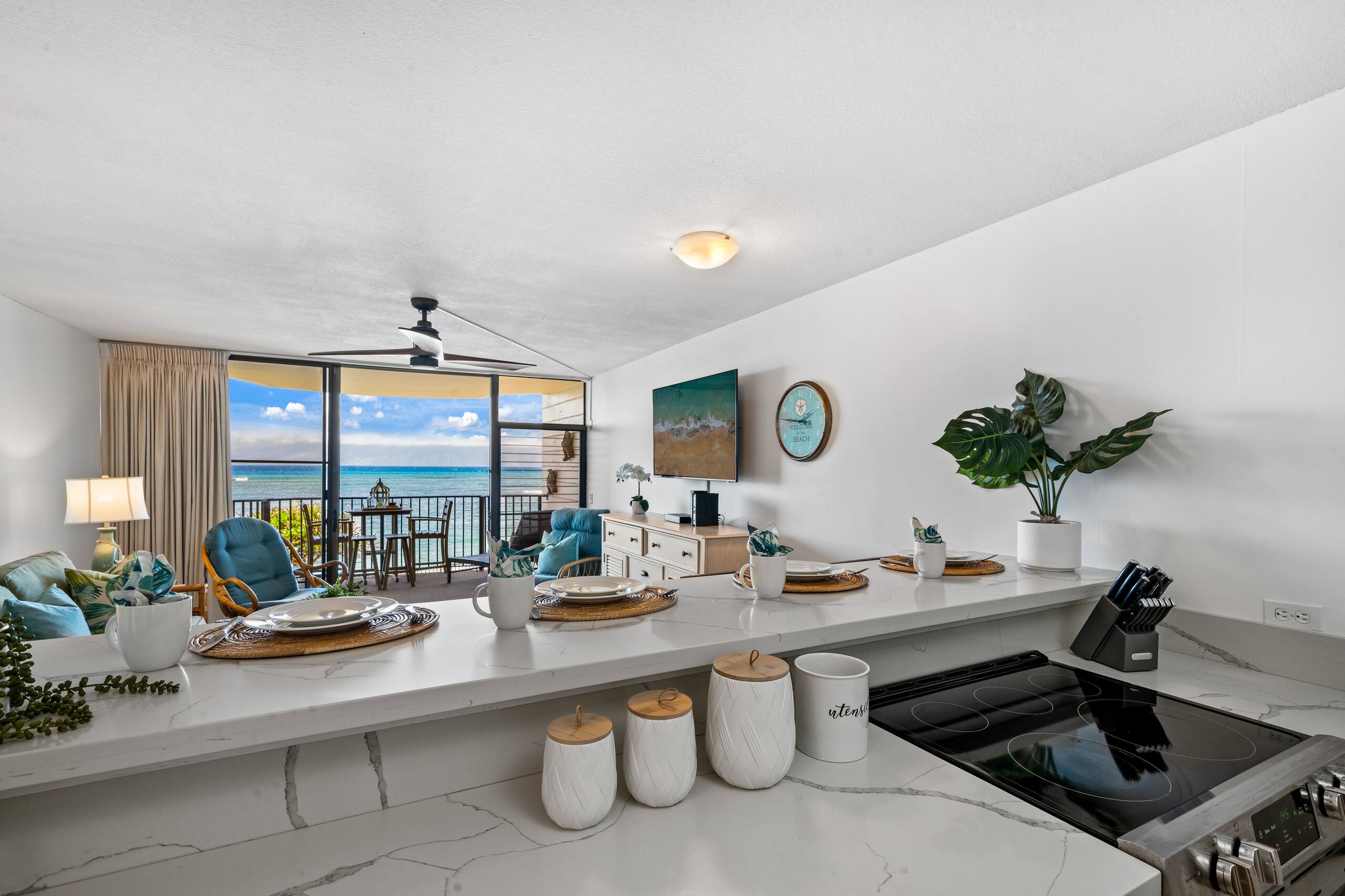 Condo in Lahaina · ★4.17 · 1 bedroom · 2 beds · 1 bath - Image 11