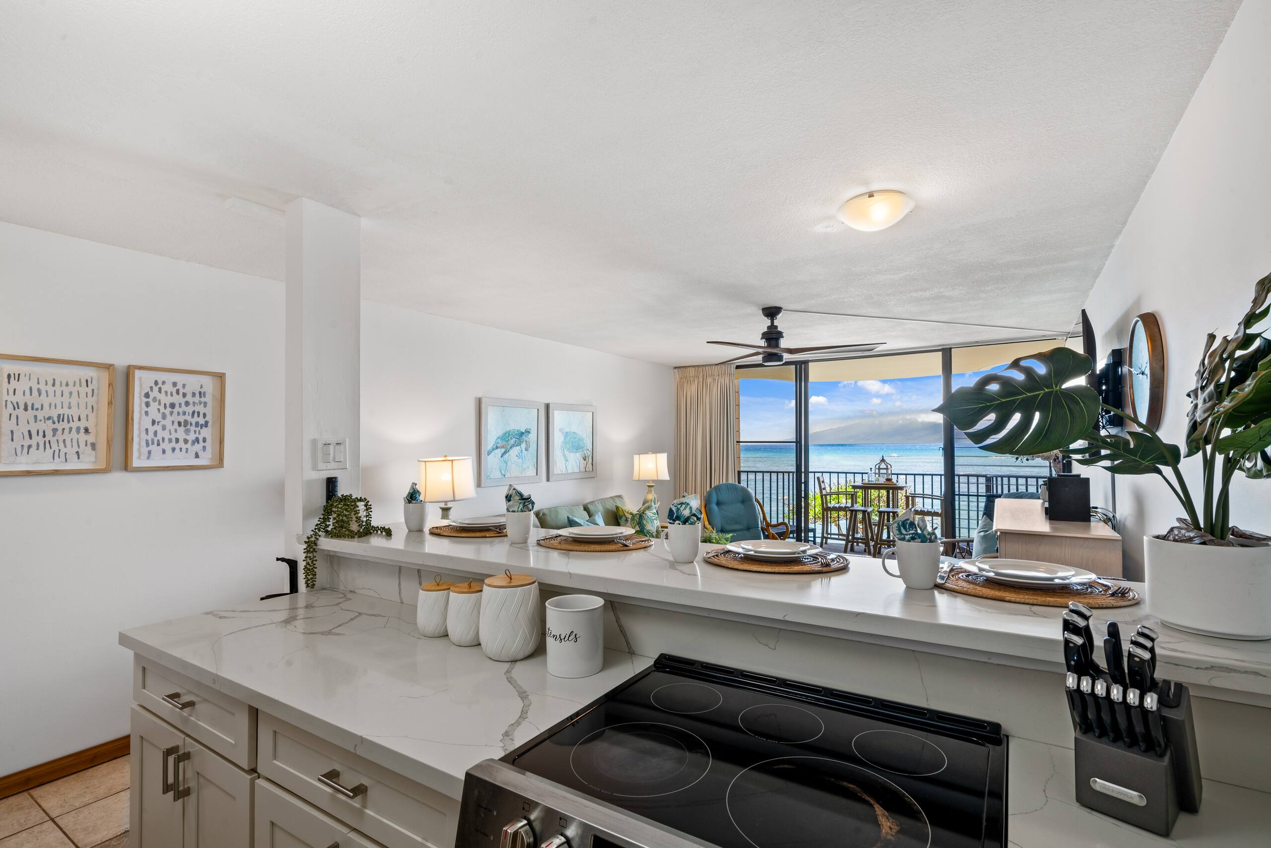 Condo in Lahaina · ★4.17 · 1 bedroom · 2 beds · 1 bath - Image 12