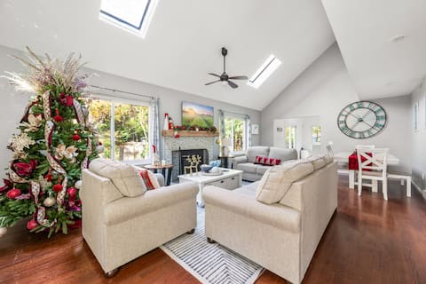 Heated Pool, Hot Tub w/ Fire pit and Kids Games