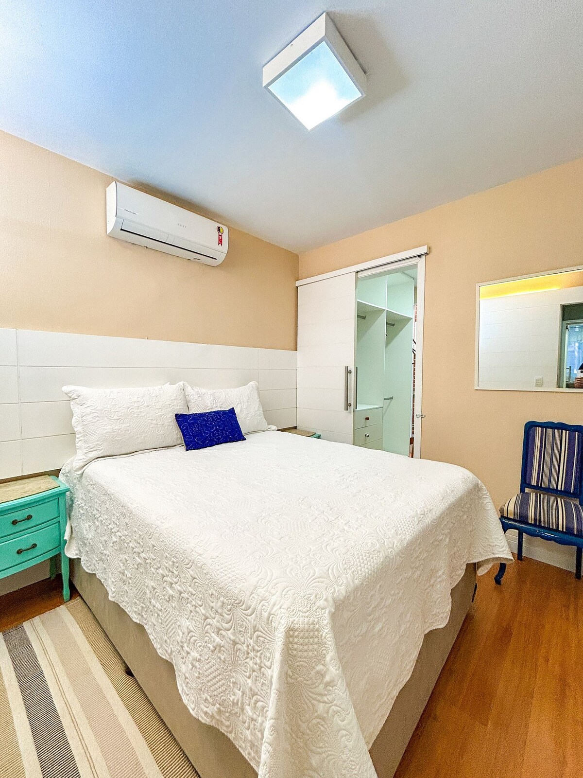 Foto de todo o quarto,Quarto