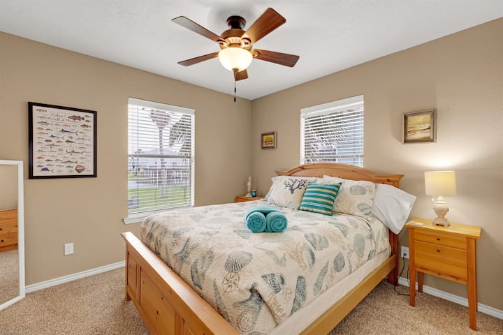 2号卧室标准双人床