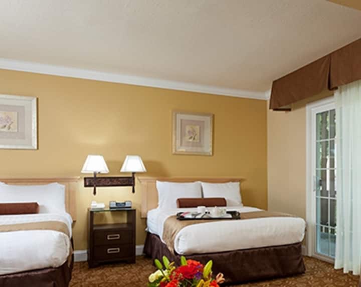 Relaxing Unit With Heated Pool & Free Breakfast - Palo Alto, CA