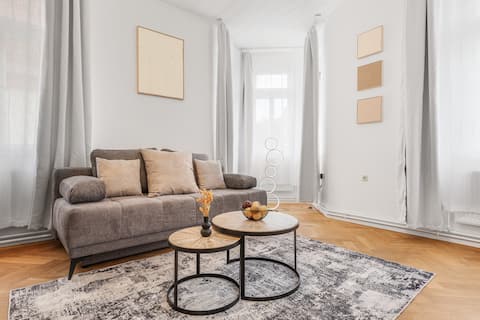 cruwzo | Exclusive apartment 8 persons