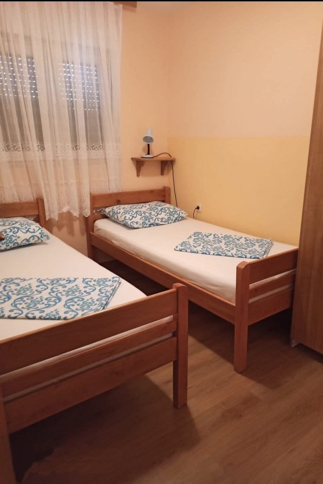 غرفة النوم الثانية ، السطح: 8 أمتار