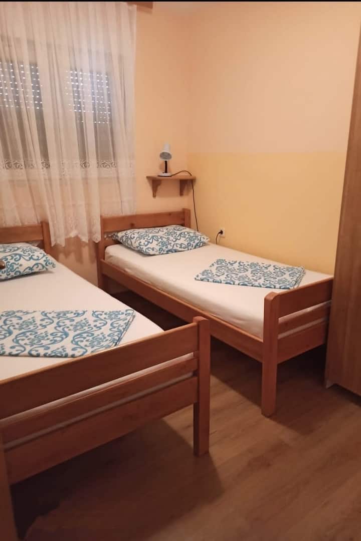 Dormitorio 2, Superficie: 8 m²