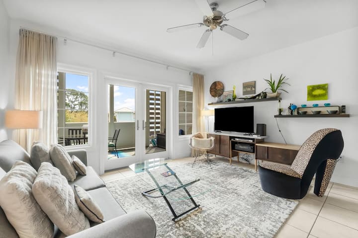 Cassine Station 306 - Pool, Bikes & Free Bonus! - Seaside, FL
