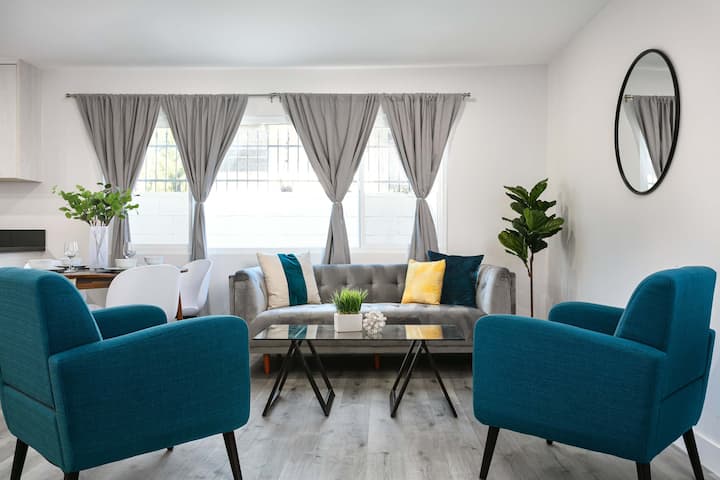 Modern 3br Apt With Parking In Glendale - Burbank, CA