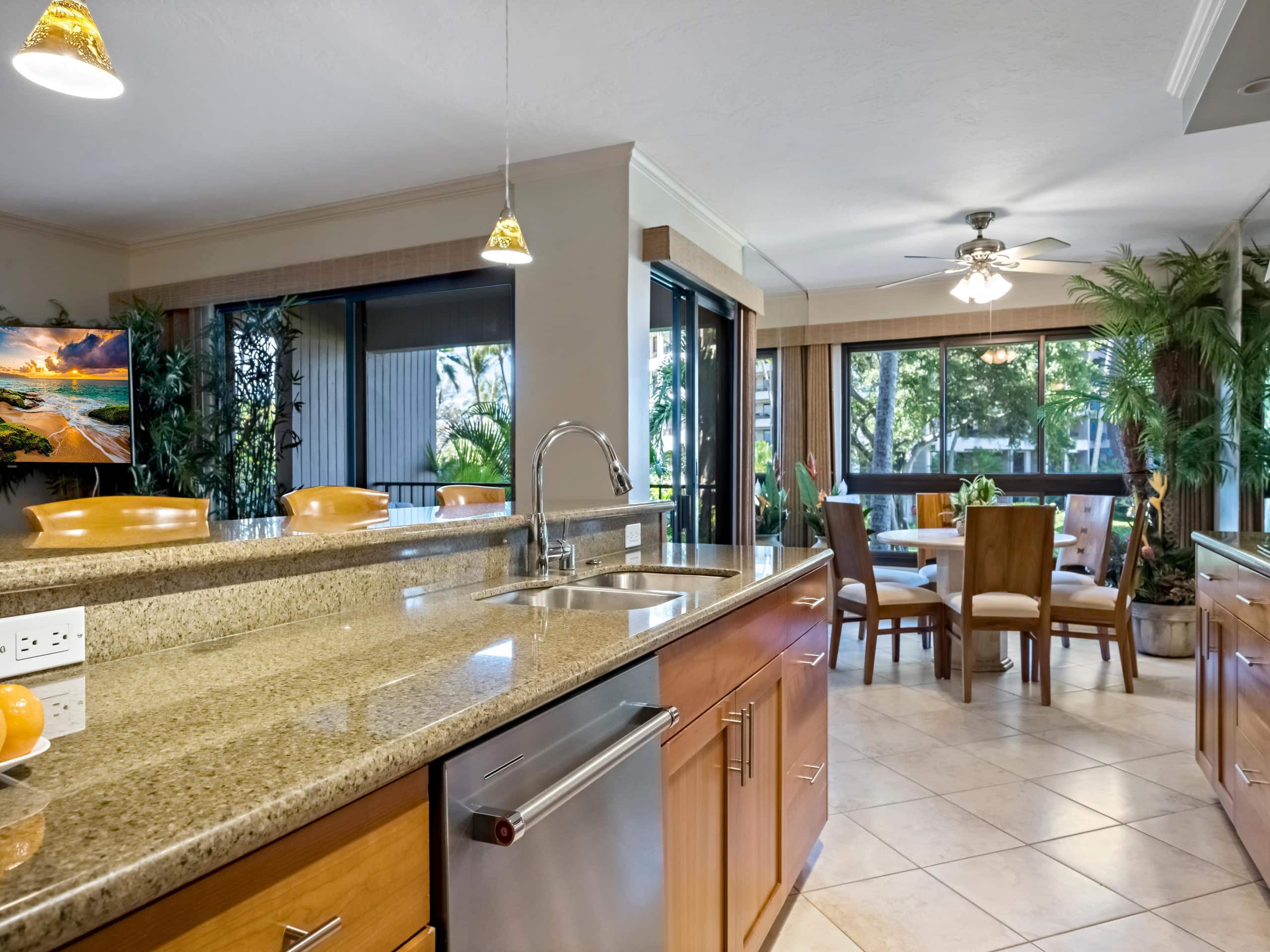 Sunset Moments & Ocean Views w/ Resort Amenities - Image 4