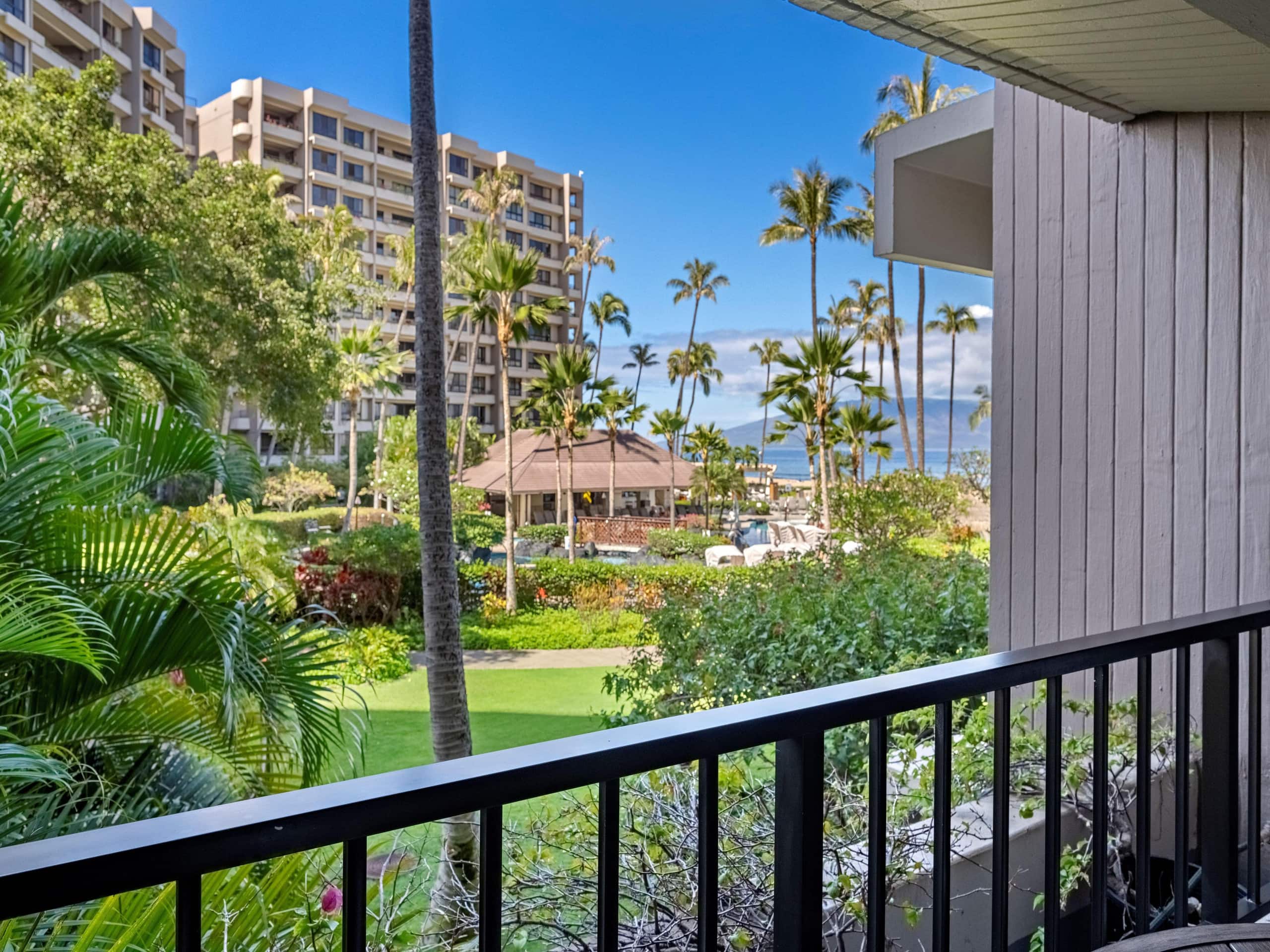 Sunset Moments & Ocean Views w/ Resort Amenities - Image 1