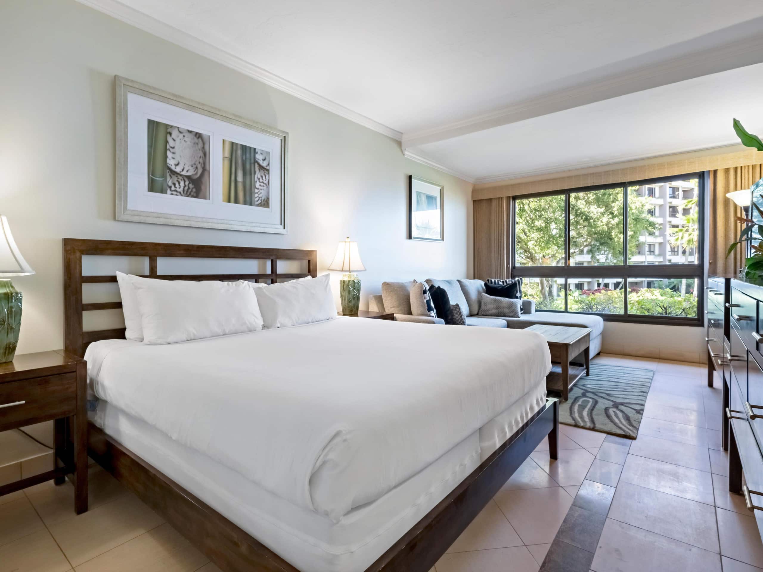 Sunset Moments & Ocean Views w/ Resort Amenities - Image 5