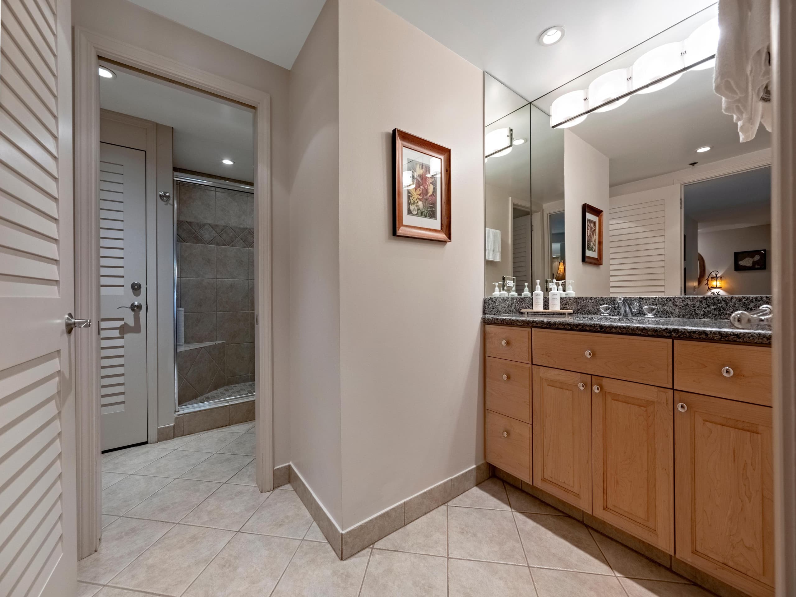 Beach & Pool Views | Prime Location - Image 12