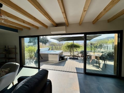 Sweet escape & Spa Cottage 4*