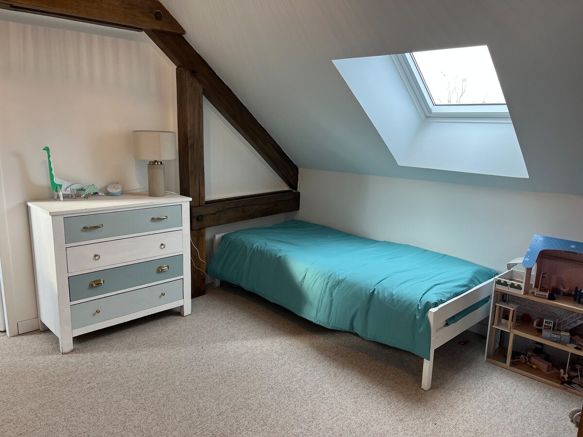 საძინებელი 3