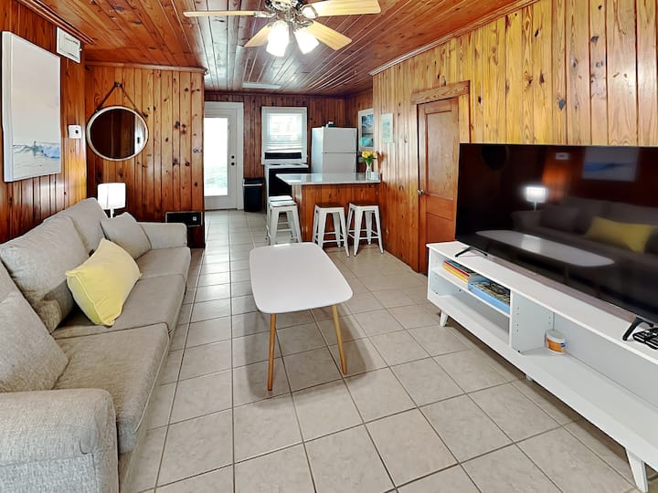Sea Glass Suites #2 | Pet-friendly - Hampstead, NC