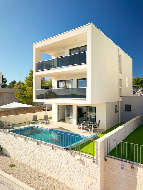 Villa Ocean Breeze - Ocean view - 2 Kitchens