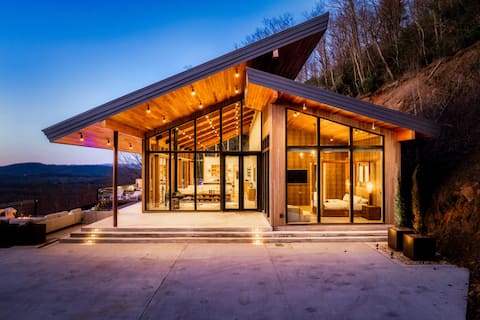 Modern Mountain-View Luxe Glass Frame Cabin